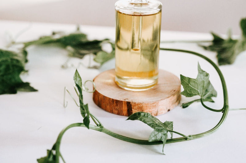 Essential Oil Dilution Chart: How to Dilute Essential Oils for Skin (Drops, Ratios and Carrier Oils)
